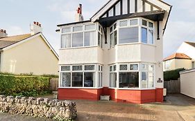 Meadway House